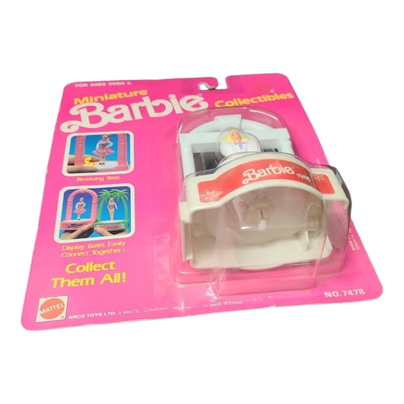 Vintage 1989 Mattel Miniature Barbie  "Happy Holidays Barbie 1988" - Picture 12 of 12